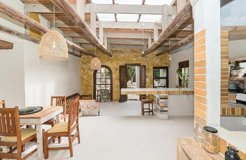 8 Bedroom Property for Sale in Hout Bay Western Cape